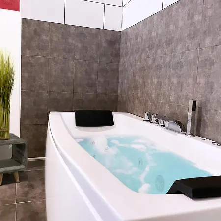 Apartment Les 5 Lys - Quartier La Bastide